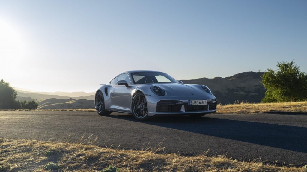 Porsche 911 Turbo 50 Years z przodu