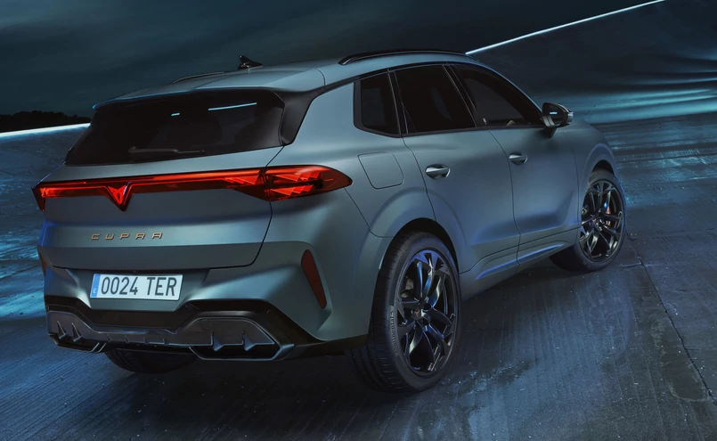 Cupra Terramar widziana z tyłu