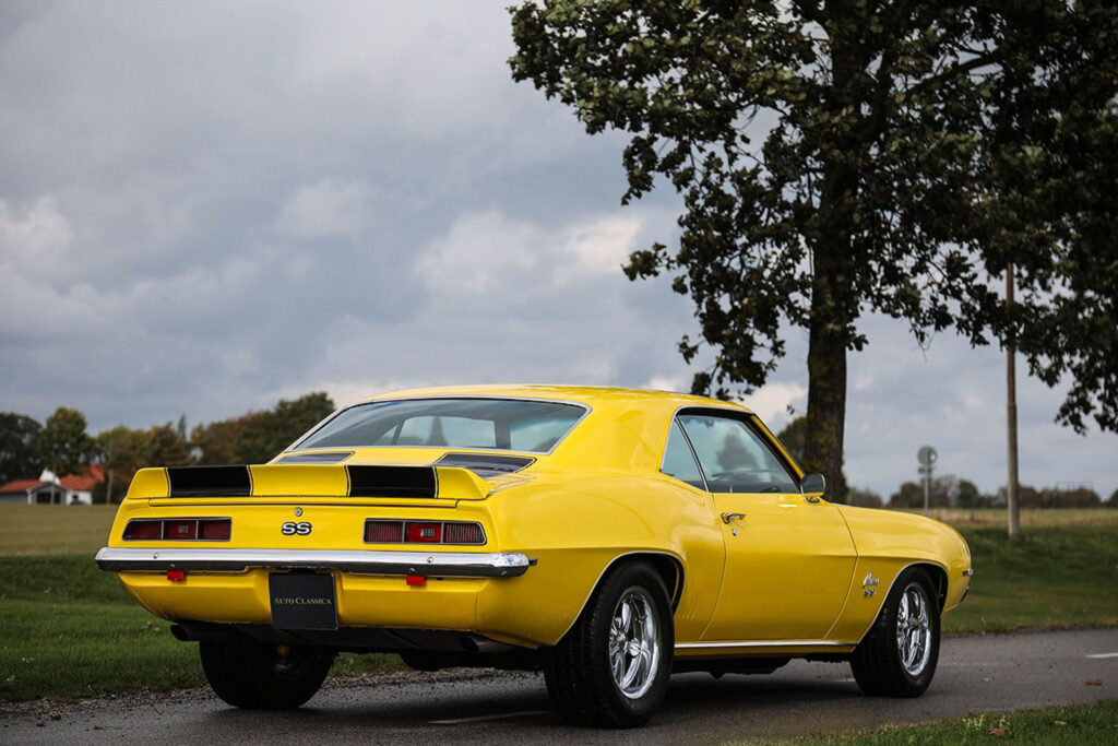 Chevrolet Camaro SS 1969 z tyłu