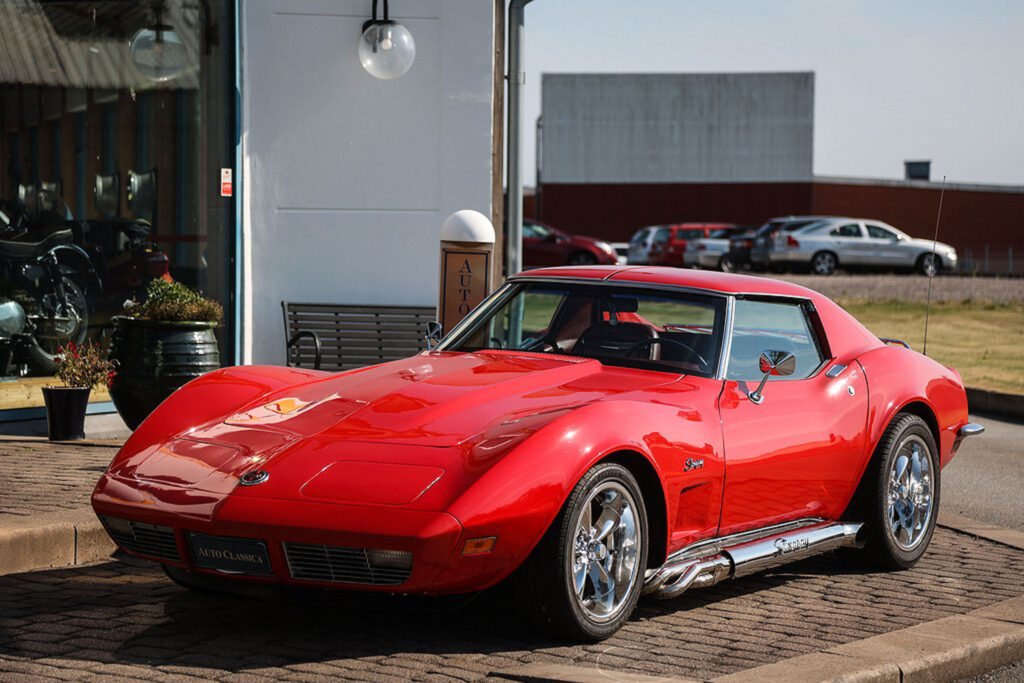 Chevrolet Corvette C3 1973 z przodu