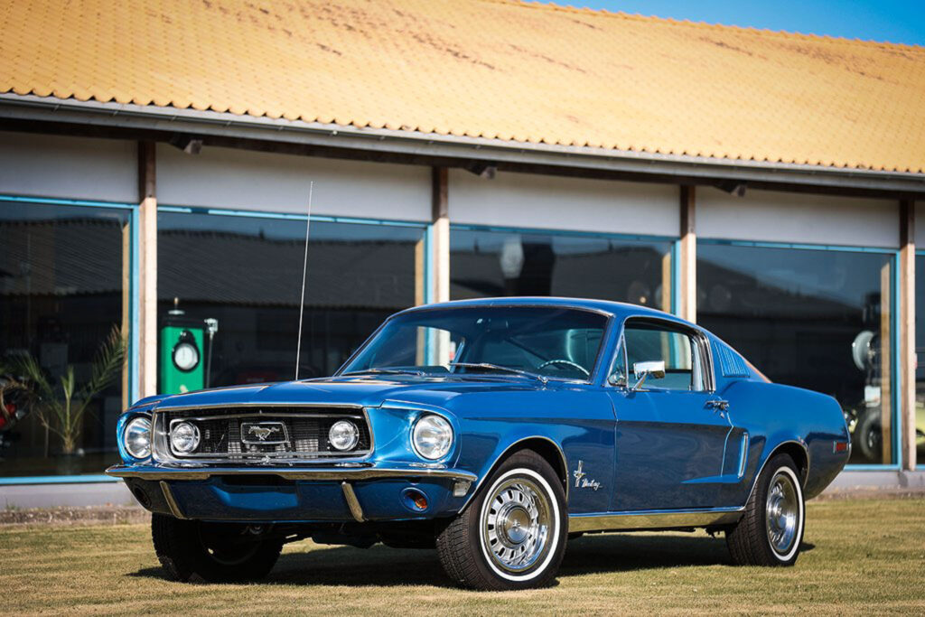 Ford Mustang Fastback 1968 z przodu