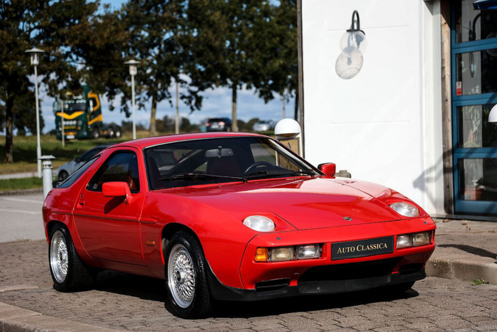 Porsche 928S 1981 z przodu