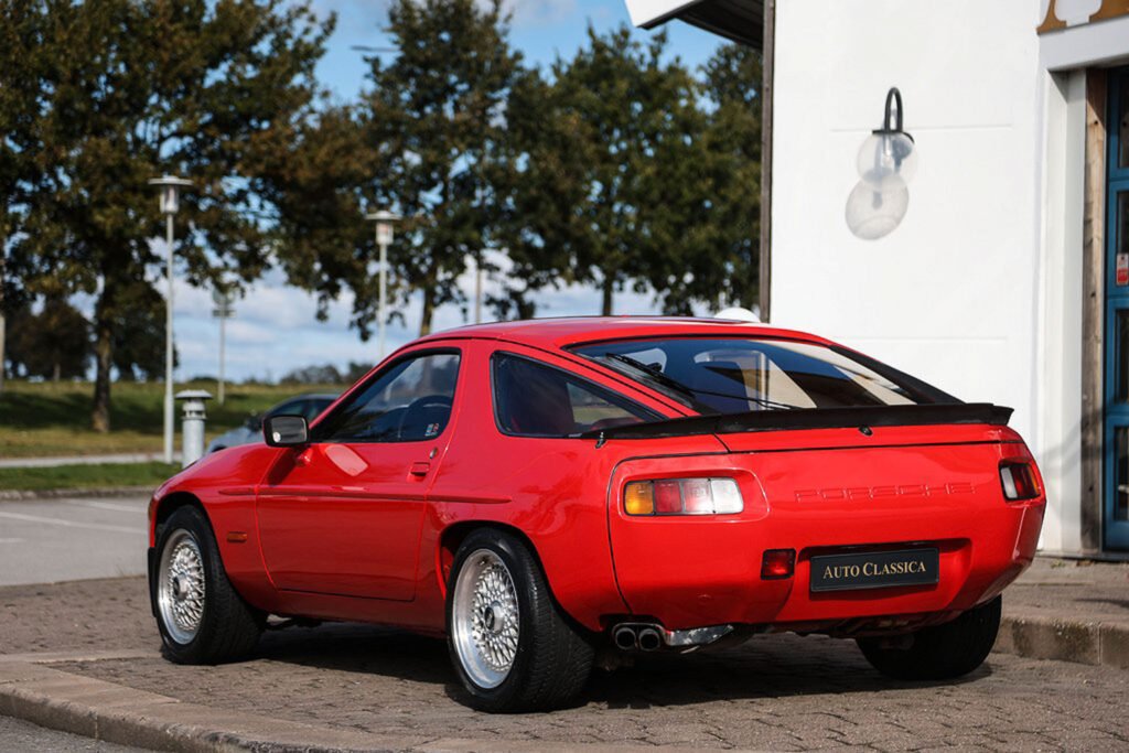 Porsche 928S 1981 z tyłu